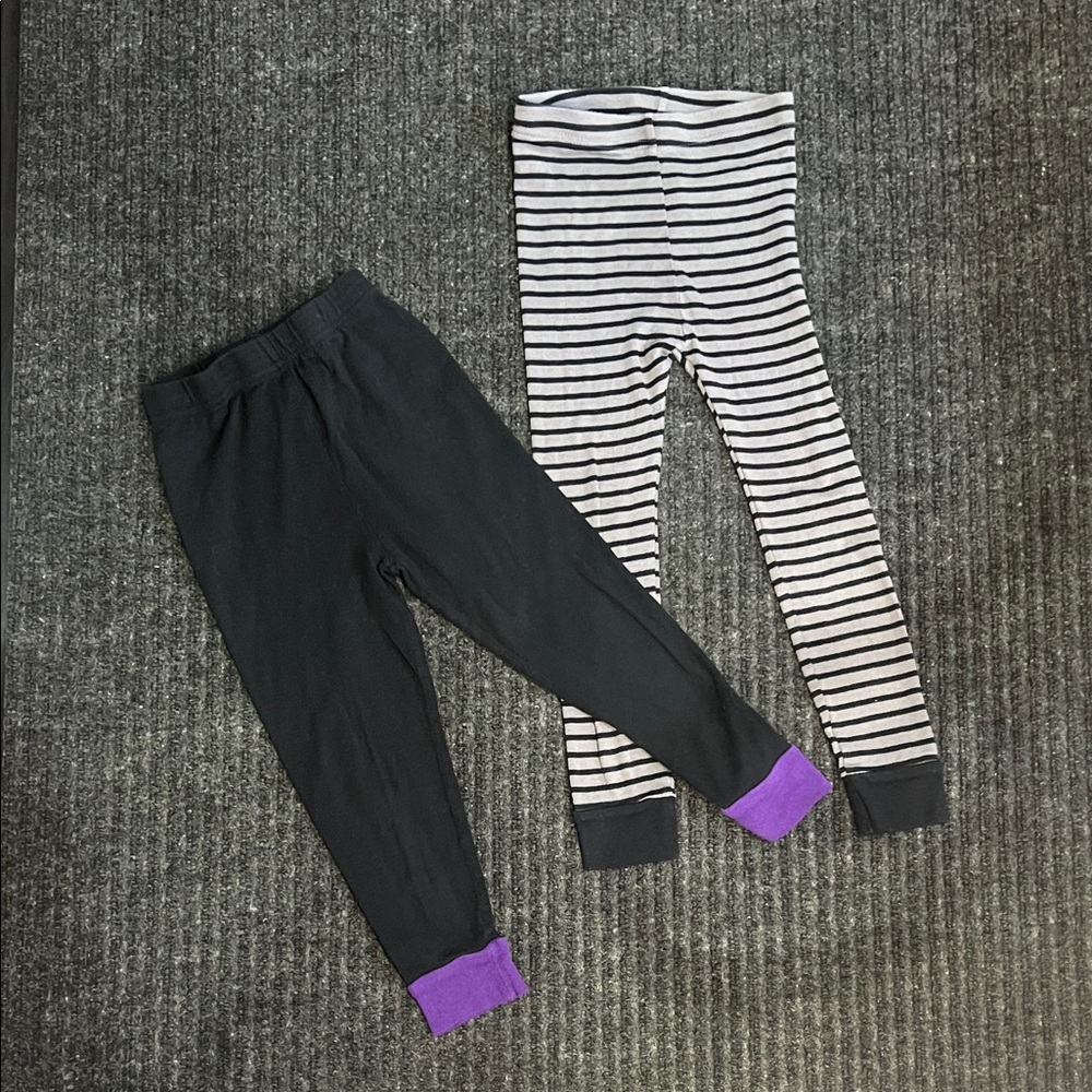 Old Navy Kids Pajama Bottoms - 2 pairs! Black and Striped size 5T